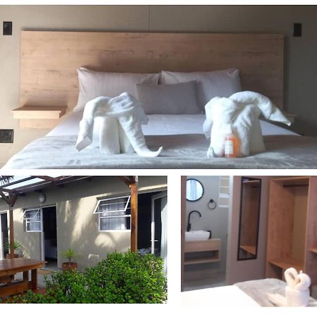 The Mole Guesthouse スワコプムント エクステリア 写真